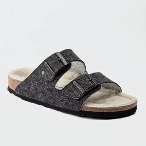 Nwot! Birkenstock women's Arizona happy land wool felt sandals